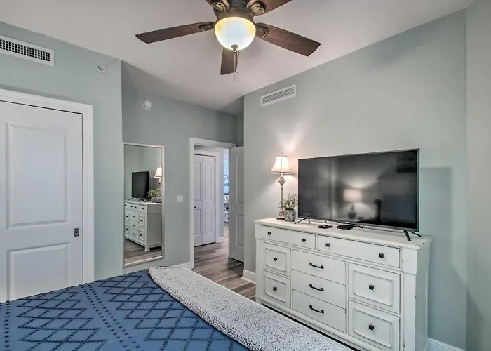 Holiday home 'the Beachcomber' Escape W/ Club Amenities! *