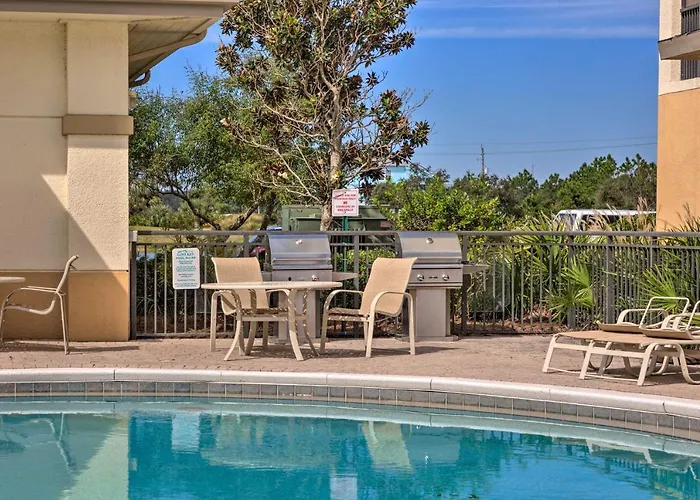 'the Beachcomber' Escape W/ Club Amenities! *