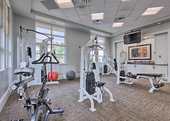 'the Beachcomber' Escape W/ Club Amenities! Pensacola