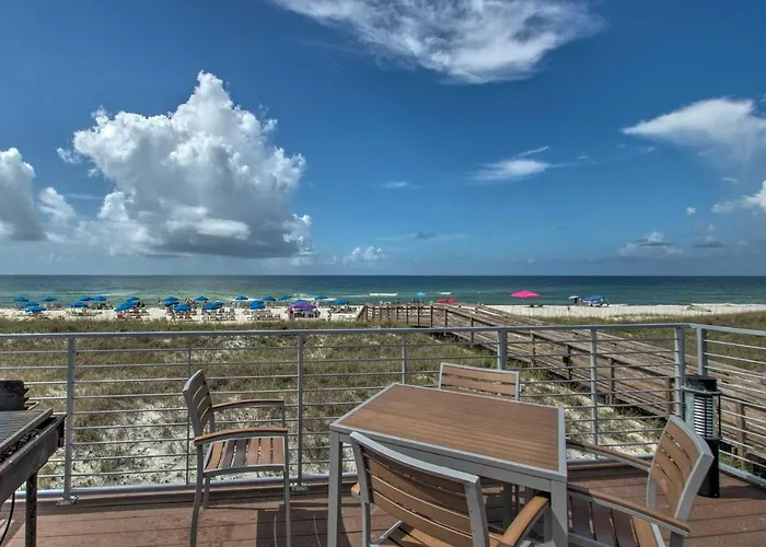 Holiday home 'the Beachcomber' Escape W/ Club Amenities!